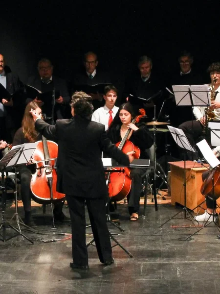 Concerto de Natal com a JOST-Jovem Orquestra Sinfónica do Tejo e Coro da Sociedade Artística Tramagalense, Sociedade Artística Tramagalense, Tramagal-Abrantes